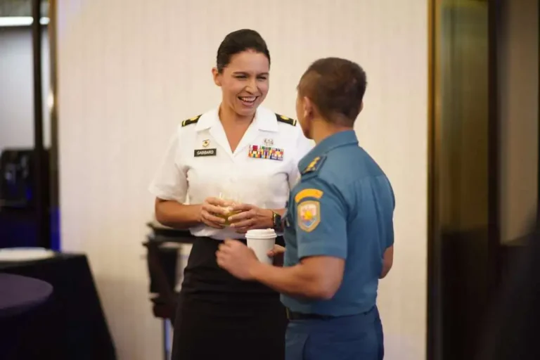 Was Tulsi Gabbard a Pilot in the Military? The Truth About Her Service